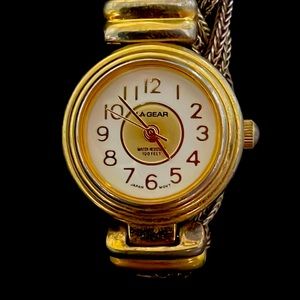 Vintage LA GEAR analog watch with twisted rope chain bracelet band
